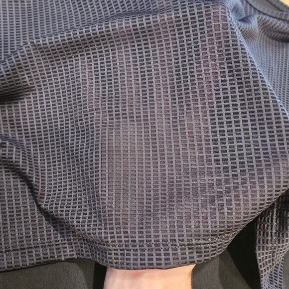 Under Armour Tank Top Womens Size XL Heatgear Printed Cropped Mesh Green Loose - Picture 6 of 12